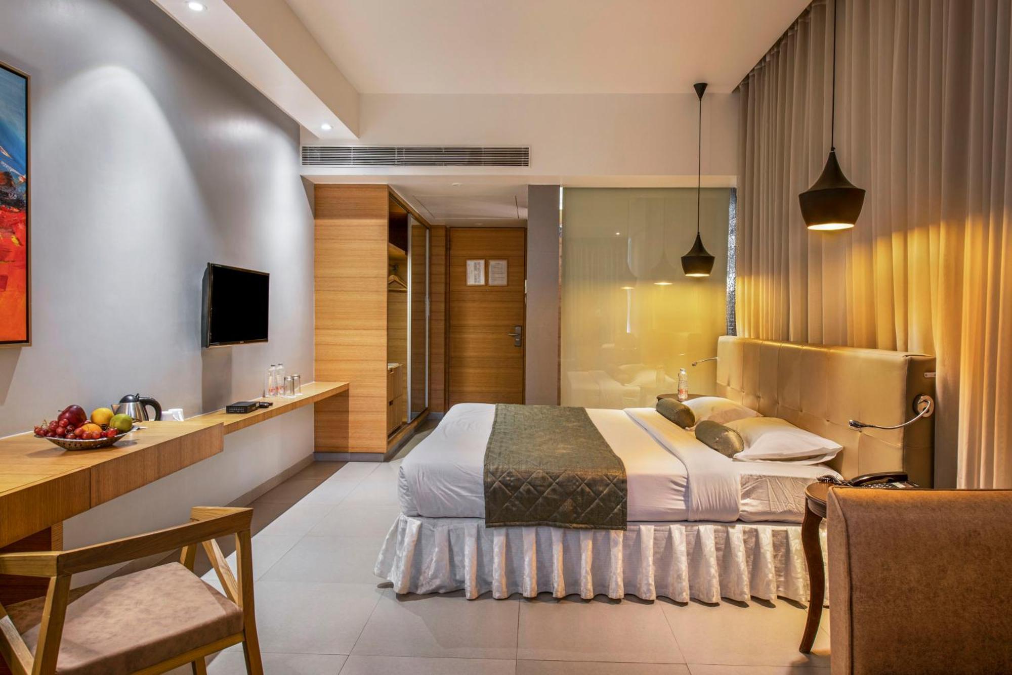 Hotel Satkar Grande Thane Exterior photo